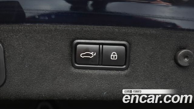 Genesis G70 2019 — photo 35