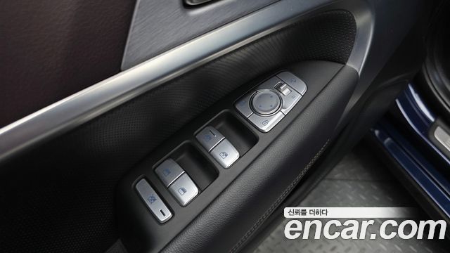 Genesis G70 2019 — photo 36
