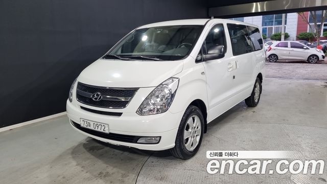 Hyundai Starex 2015 — photo 1