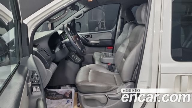 Hyundai Starex 2015 — photo 7