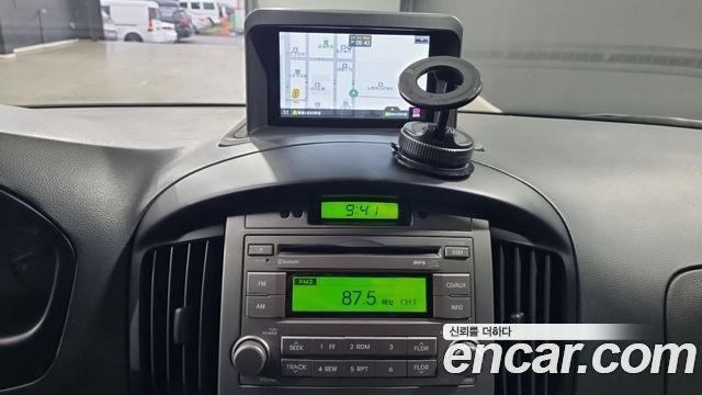 Hyundai Starex 2015 — photo 10
