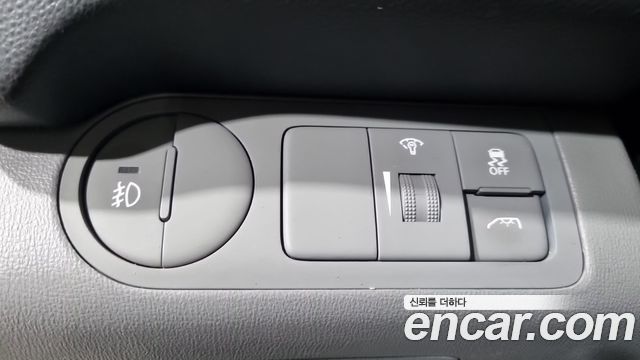 Hyundai Starex 2015 — photo 14