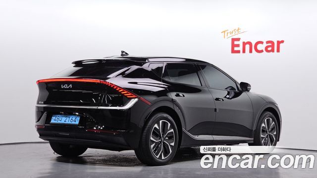 Kia EV6 2023 — photo 2