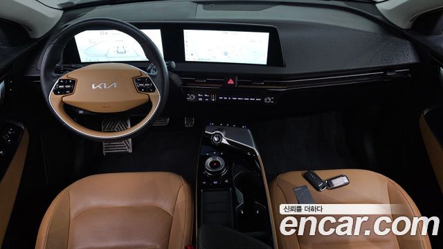 Kia EV6 2023 — photo 10
