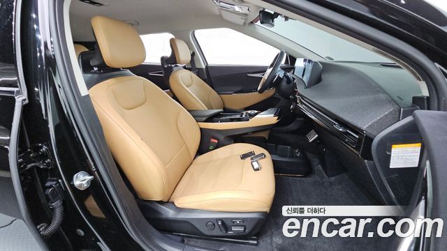 Kia EV6 2023 — photo 18