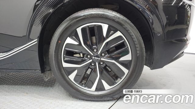 Kia EV6 2023 — photo 7