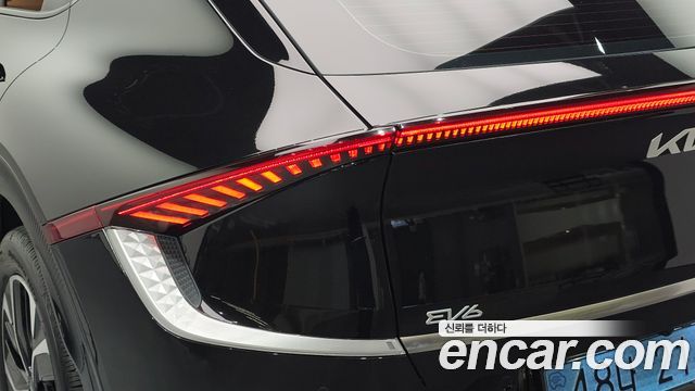 Kia EV6 2023 — photo 9