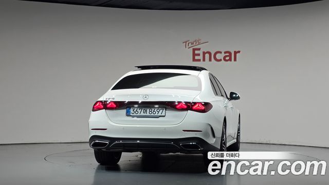 Mercedes-Benz E-Class 2026 — photo 4