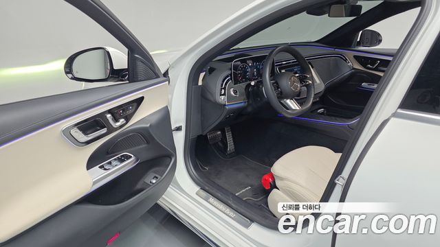 Mercedes-Benz E-Class 2026 — photo 13