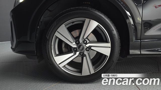Audi Q2 2023 — photo 5
