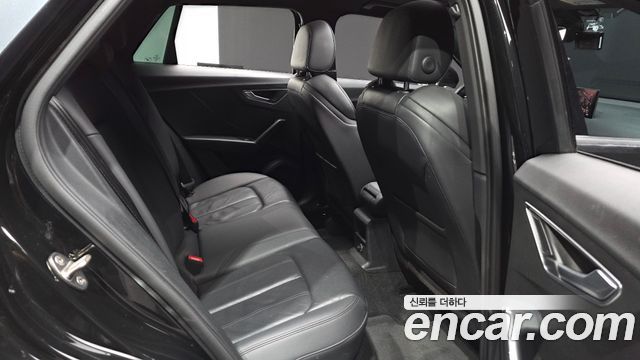 Audi Q2 2023 — photo 11