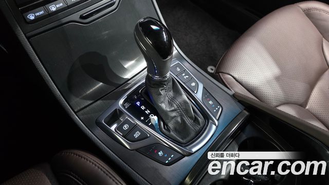 Hyundai Grandeur 2016 — photo 9