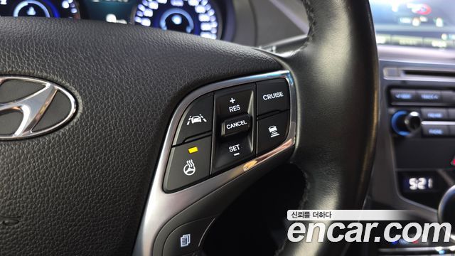 Hyundai Grandeur 2016 — photo 18
