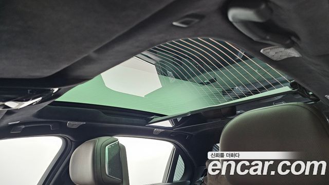 BMW 7-Series 2023 — photo 24
