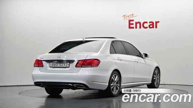 Mercedes-Benz E-Class 2016 — photo 2