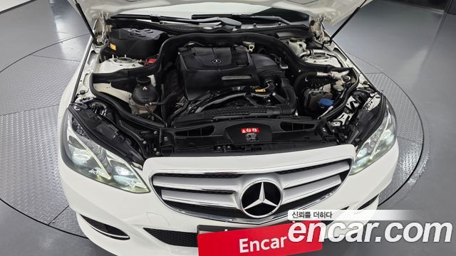 Mercedes-Benz E-Class 2016 — photo 6