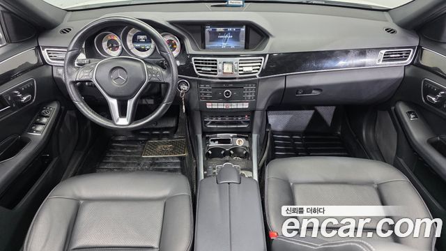 Mercedes-Benz E-Class 2016 — photo 7