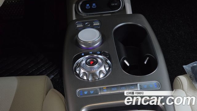 Genesis GV60 2022 — photo 12