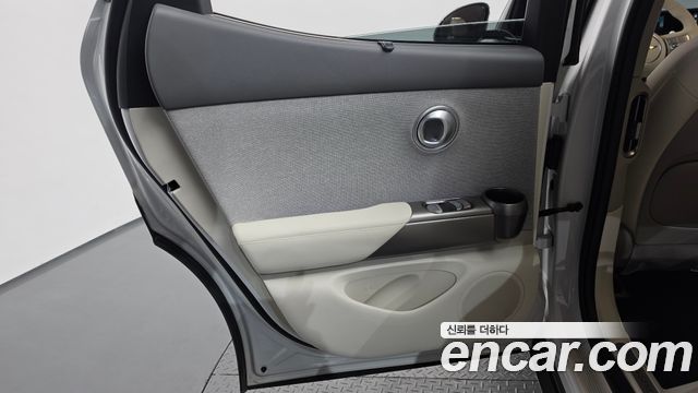 Genesis GV60 2022 — photo 15