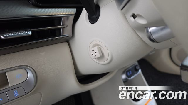 Genesis GV60 2022 — photo 29
