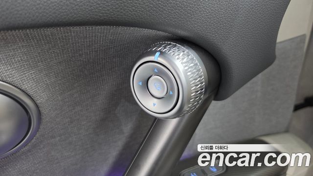 Genesis GV60 2022 — photo 41
