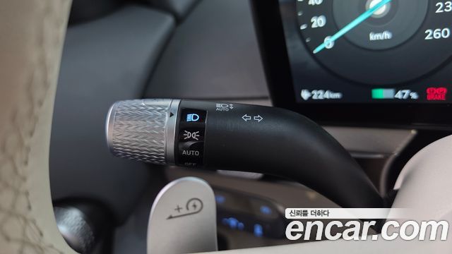 Genesis GV60 2022 — photo 42