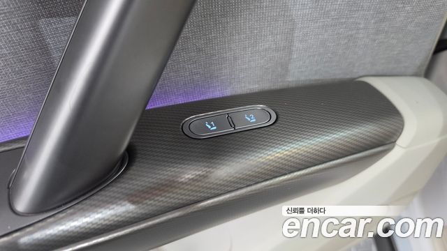 Genesis GV60 2022 — photo 48