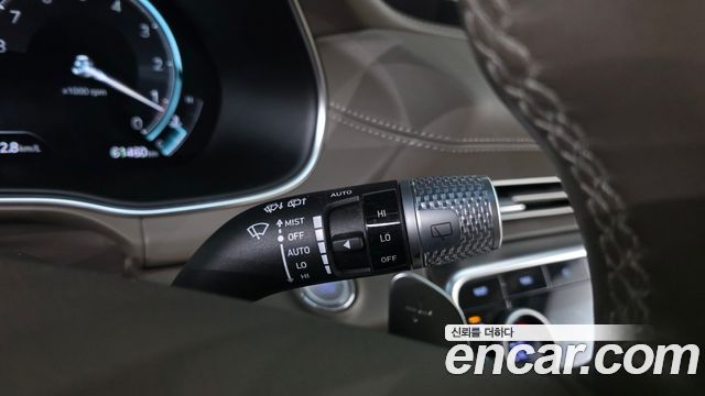 Genesis GV80 2023 — photo 25