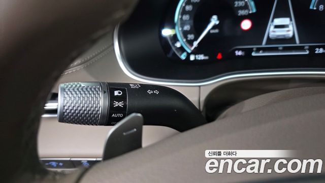 Genesis GV80 2023 — photo 26