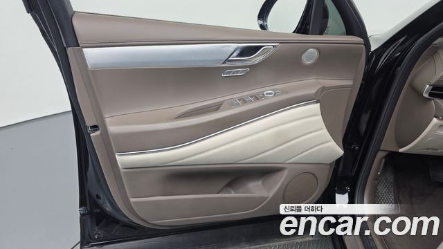 Genesis GV80 2023 — photo 14