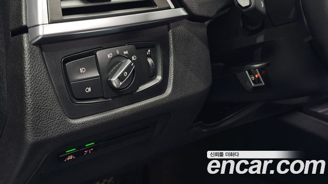 BMW 4-Series 2020 — photo 25