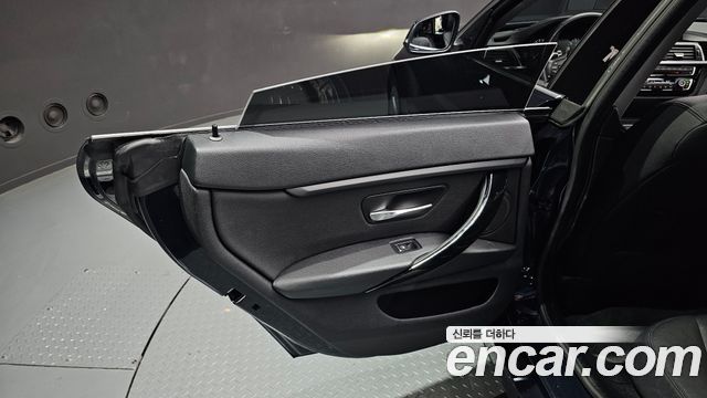 BMW 4-Series 2020 — photo 15