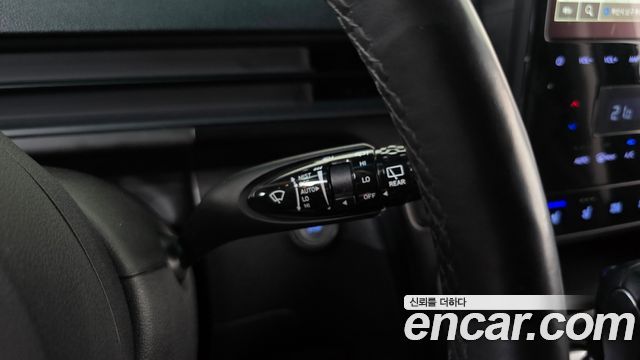 Hyundai Staria 2025 — photo 31