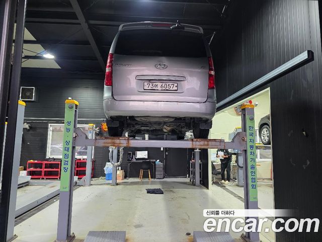 Hyundai Starex 2018 — photo 3
