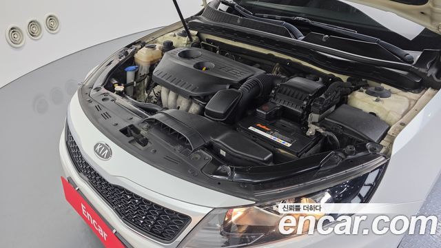 Kia K5 2012 — photo 6