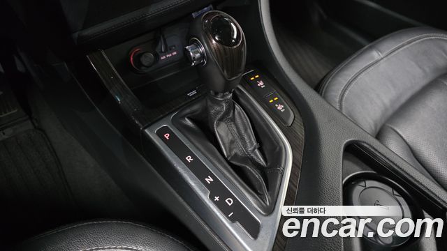 Kia K5 2012 — photo 9