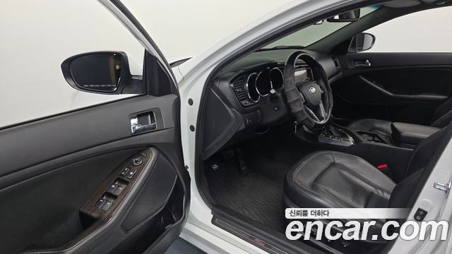 Kia K5 2012 — photo 10