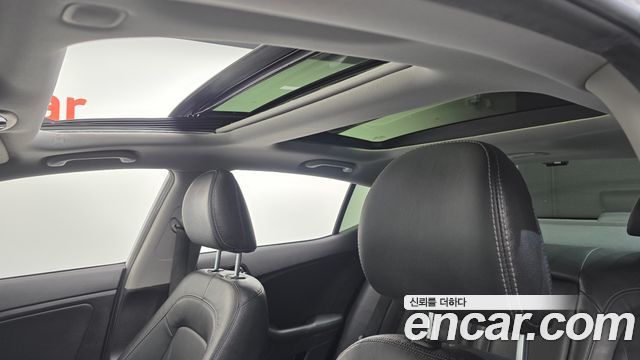 Kia K5 2012 — photo 15