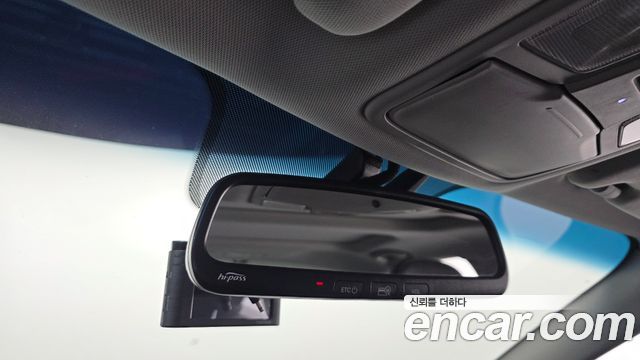 Kia K5 2012 — photo 18