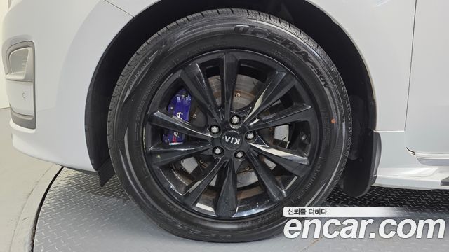 Kia Canival 2019 — photo 5