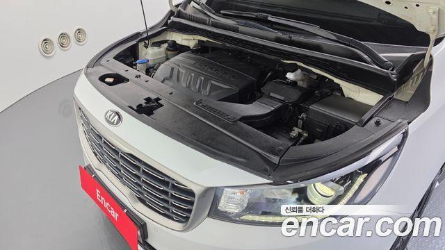 Kia Canival 2019 — photo 6
