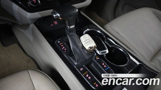 Kia Canival 2019 — photo 9