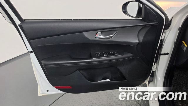 Kia K3 2019 — photo 14