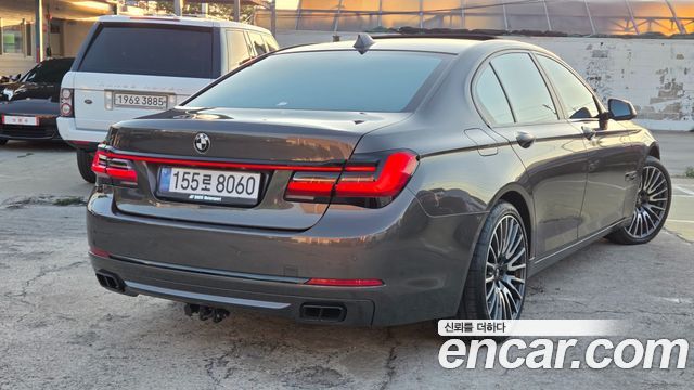 BMW 7-Series 2014 — photo 2