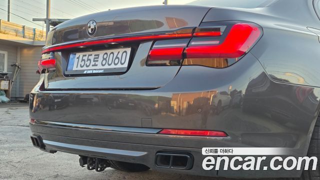 BMW 7-Series 2014 — photo 14
