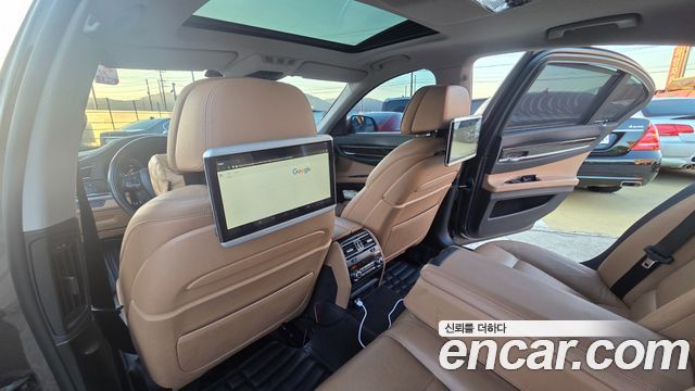 BMW 7-Series 2014 — photo 16