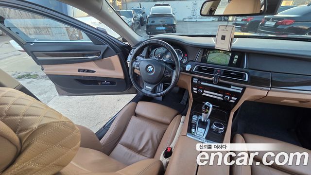 BMW 7-Series 2014 — photo 19