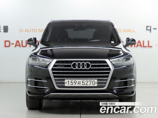 Audi Q7 2019 — photo 3