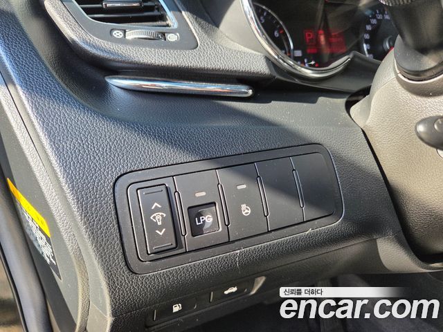 Kia K7 2011 — photo 11