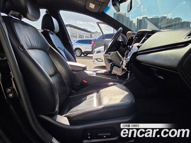 Kia K7 2011 — photo 12